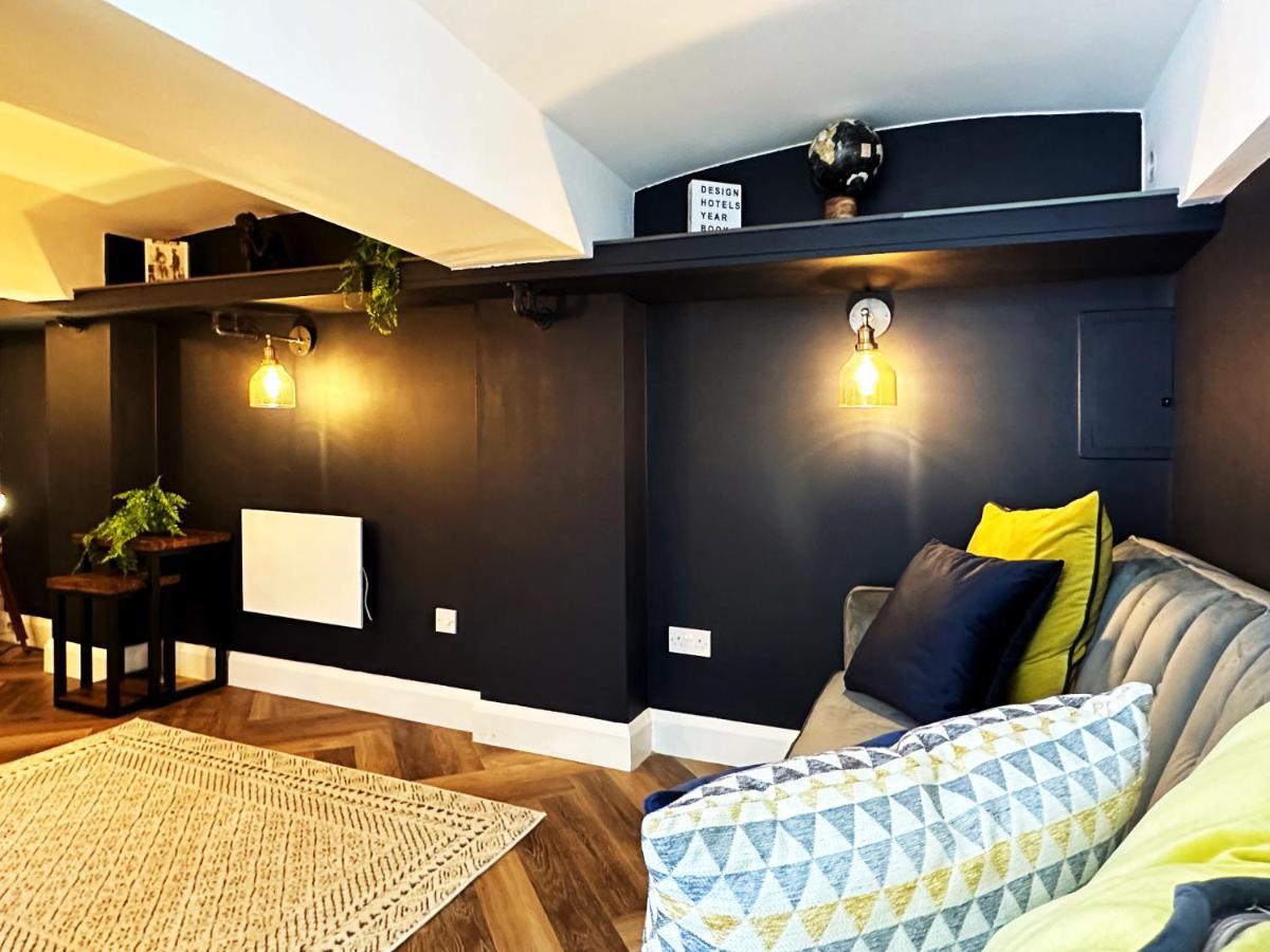 Liam Place Near Hyde Park - 1 Double Bed, 1 Sofa Bed, Spacious Apartment, Private Entrance Londra Exterior foto