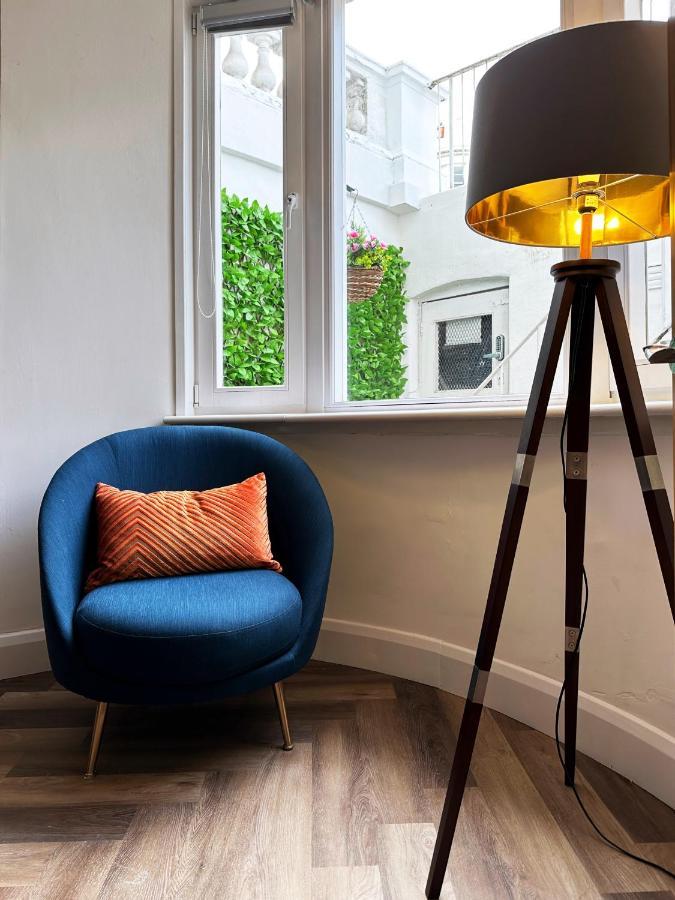 Liam Place Near Hyde Park - 1 Double Bed, 1 Sofa Bed, Spacious Apartment, Private Entrance Londra Exterior foto