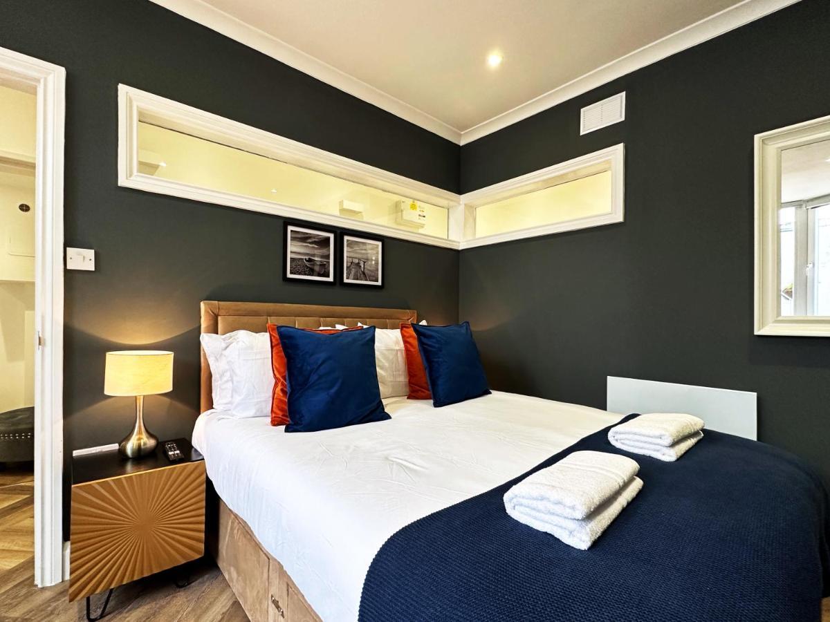 Liam Place Near Hyde Park - 1 Double Bed, 1 Sofa Bed, Spacious Apartment, Private Entrance Londra Exterior foto