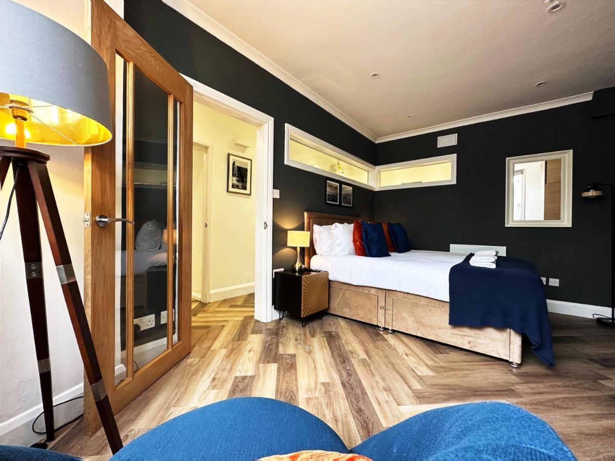 Liam Place Near Hyde Park - 1 Double Bed, 1 Sofa Bed, Spacious Apartment, Private Entrance Londra Exterior foto